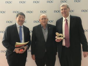 Dr. Chang standing with other Award recipients 